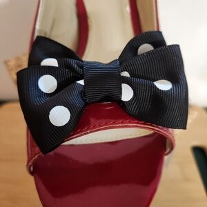 Hand Crafted Polka Dot Shoe Bows Black and White Shoe Clips Clip-ons w
